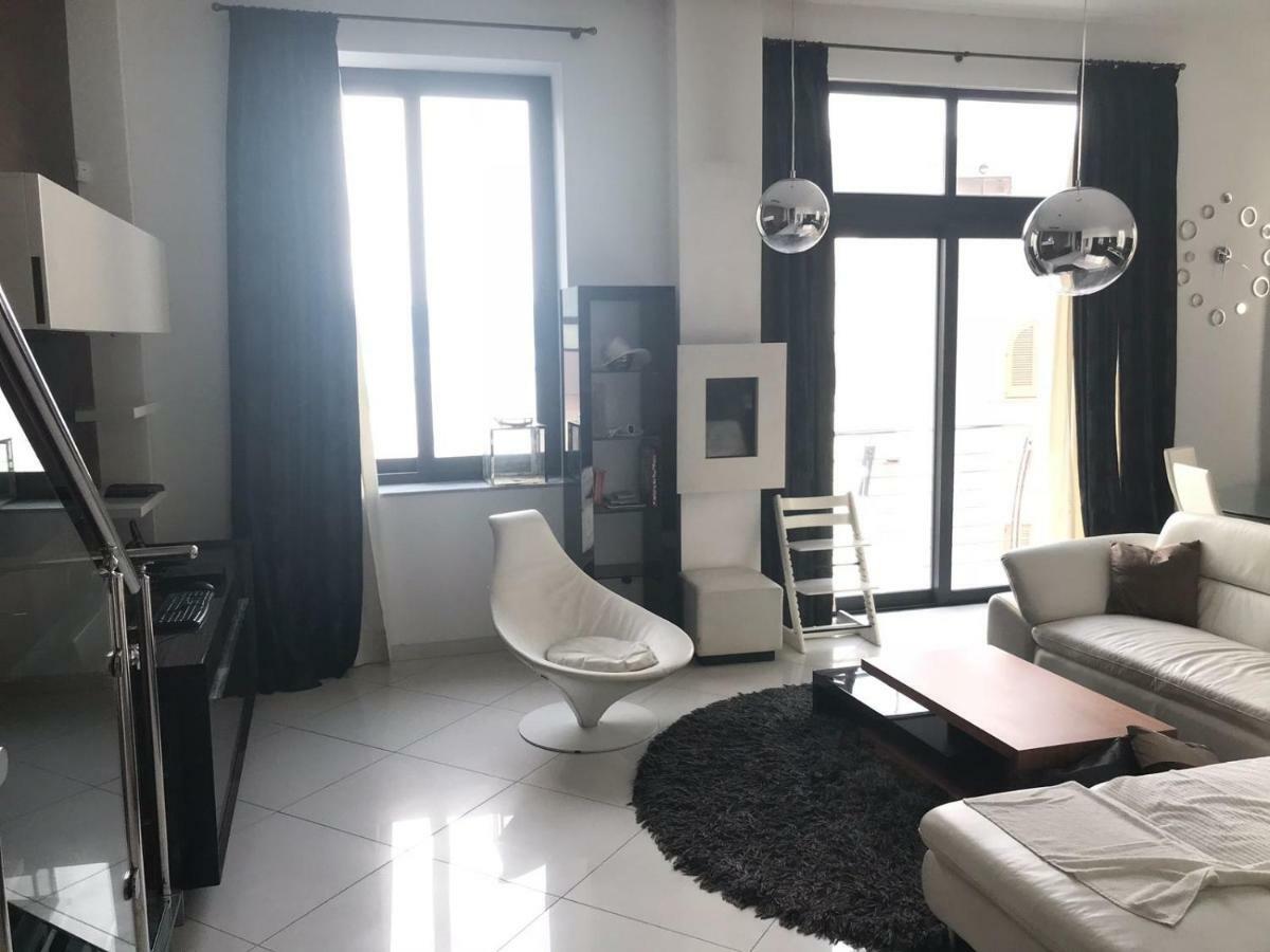 Window On The Sea Apartment เซนต์พอลส์เบย์ ภายนอก รูปภาพ