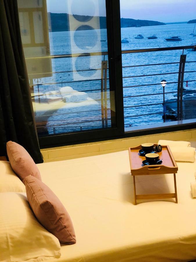 Window On The Sea Apartment เซนต์พอลส์เบย์ ภายนอก รูปภาพ