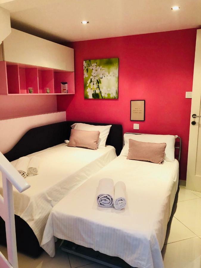 Window On The Sea Apartment เซนต์พอลส์เบย์ ภายนอก รูปภาพ