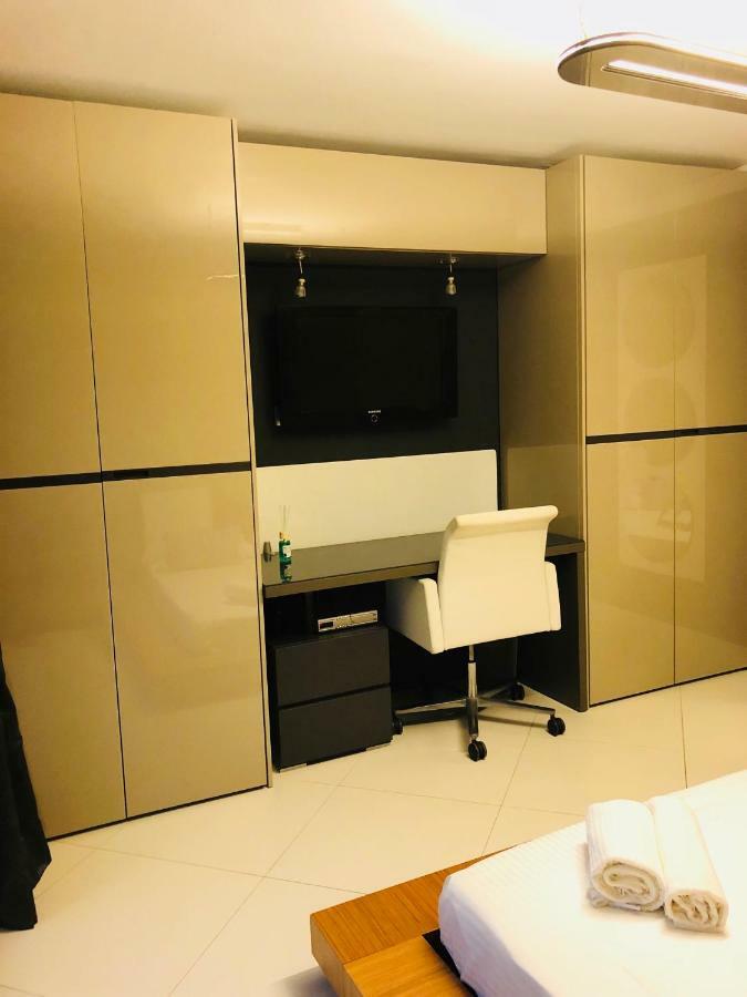 Window On The Sea Apartment เซนต์พอลส์เบย์ ภายนอก รูปภาพ