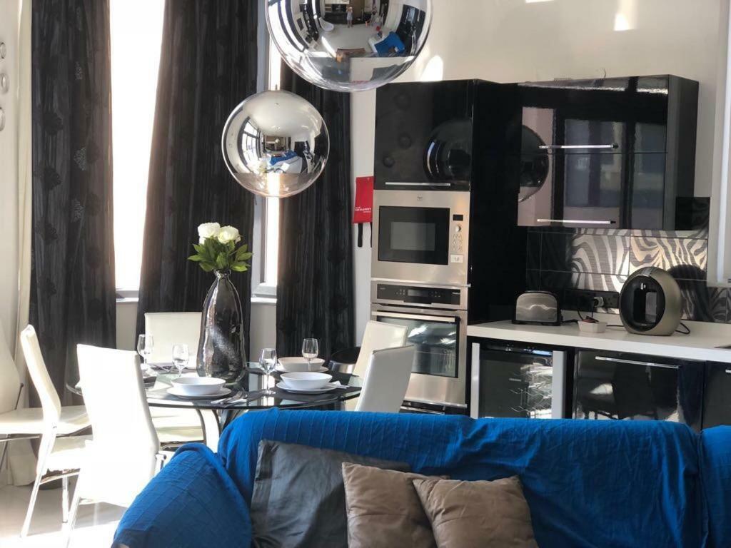 Window On The Sea Apartment เซนต์พอลส์เบย์ ภายนอก รูปภาพ